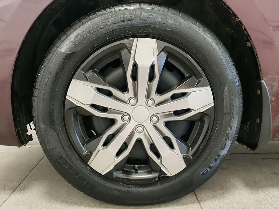 Hyundai Solaris, 2011г., передний привод, механика