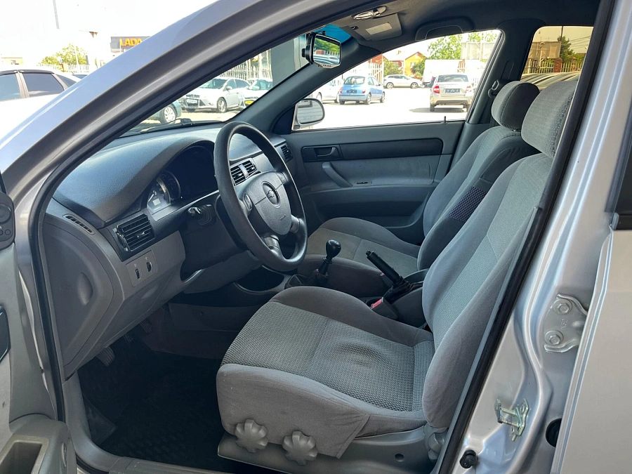 Chevrolet Lacetti, 2008г., передний привод, механика