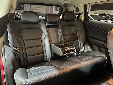 Geely Atlas, 2019г, передний привод, автомат
