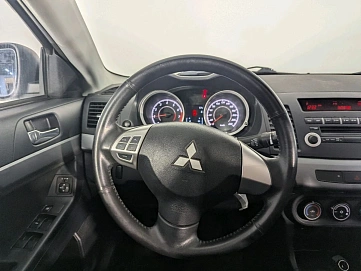 Mitsubishi Lancer, 2011г, передний привод, механика