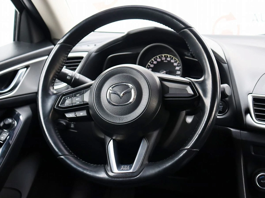 Mazda 3, 2017г., передний привод, автомат