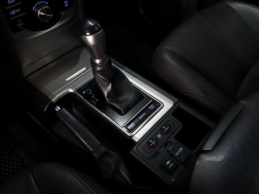 Toyota Land Cruiser Prado, 2018г., полный привод, автомат