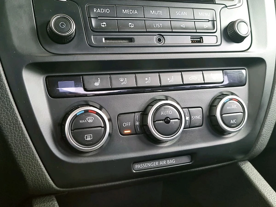 Volkswagen Jetta, 2013г., передний привод, робот