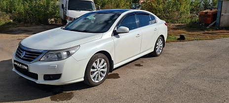 Renault Latitude, 2012г, передний привод, автомат