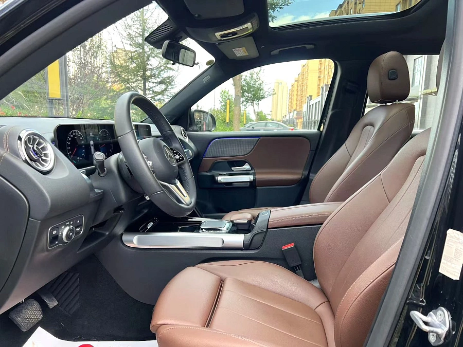 Mercedes-Benz GLB, 2021г., передний привод, робот