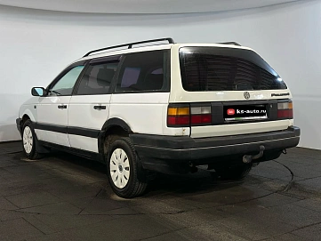 Volkswagen Passat, 1988г., передний привод, механика
