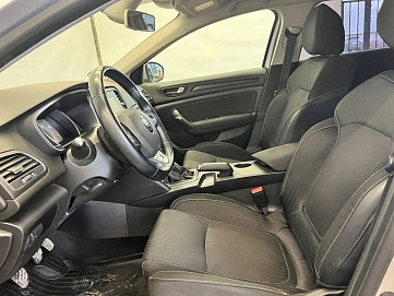 Renault Megane, 2017г, передний привод, механика