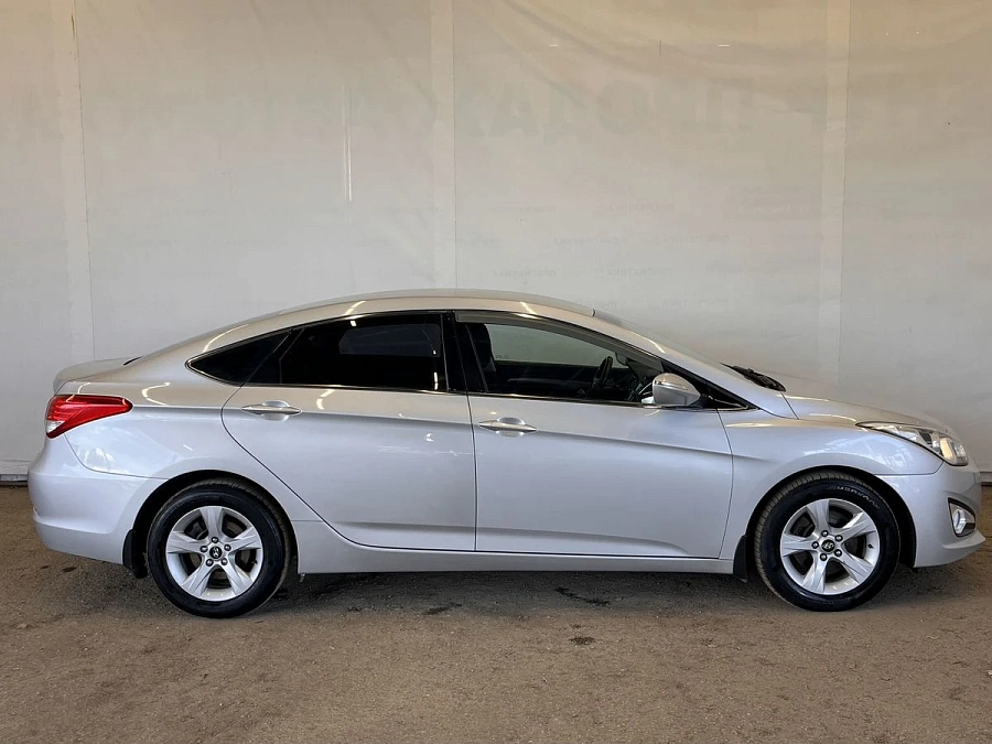 Hyundai i40, 2013г., передний привод, механика