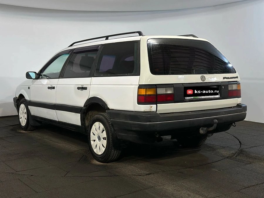 Volkswagen Passat, 1988г., передний привод, механика