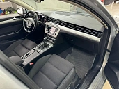 Volkswagen Passat, 2015г., передний привод, робот