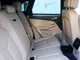 Porsche Macan, 2016г, полный привод, робот