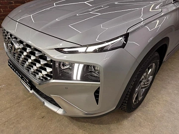 Hyundai Santa Fe, 2021г, полный привод, робот