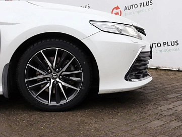 Toyota Camry, 2021г, передний привод, автомат