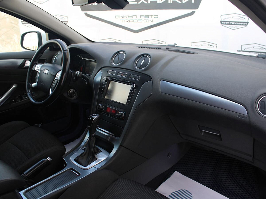 Ford Mondeo, 2012г., передний привод, робот