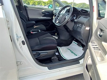 Toyota Wish, 2011г, полный привод, вариатор