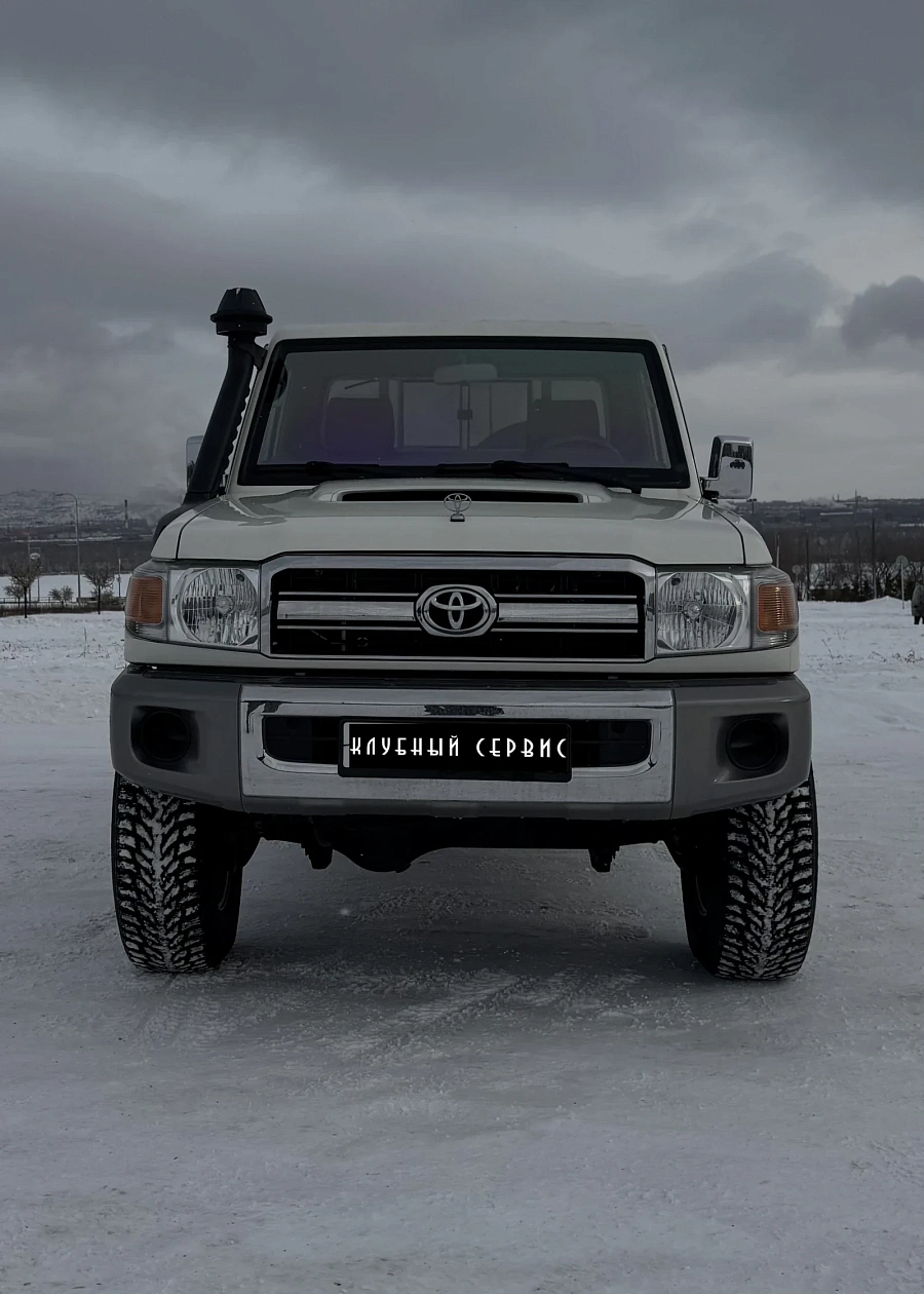 Toyota Land Cruiser, 2017г., полный привод, механика