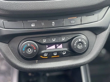 Lada (ВАЗ) Vesta, 2019г, передний привод, механика