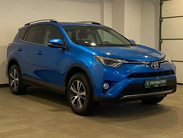 Toyota RAV4, 2016г, передний привод, автомат
