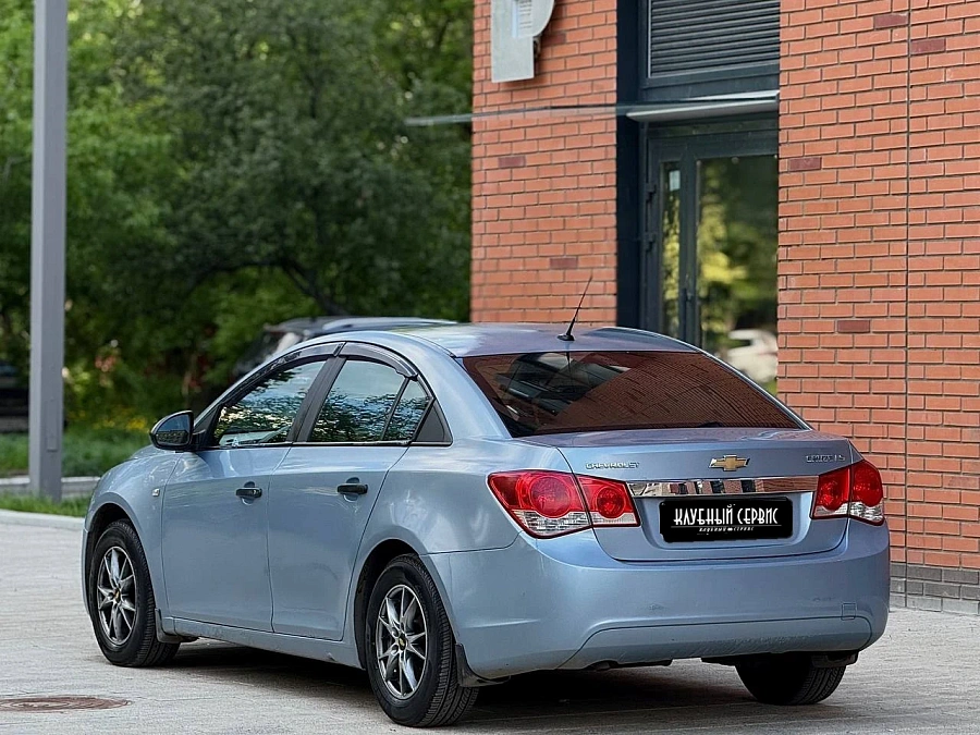 Chevrolet Cruze, 2010г., передний привод, автомат