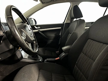 Skoda Octavia, 2010г, передний привод, механика