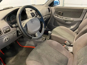 Hyundai Accent, 2006г, передний привод, механика