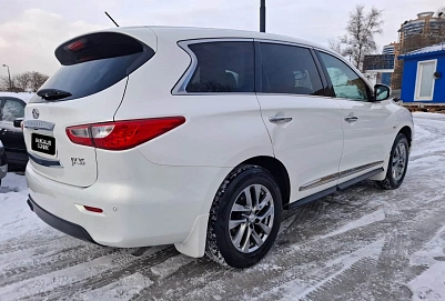 Infiniti JX, 2013г, полный привод, вариатор