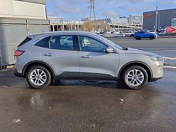 Ford Kuga, 2020г, передний привод, автомат