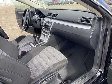 Volkswagen Passat CC, 2012г, передний привод, механика