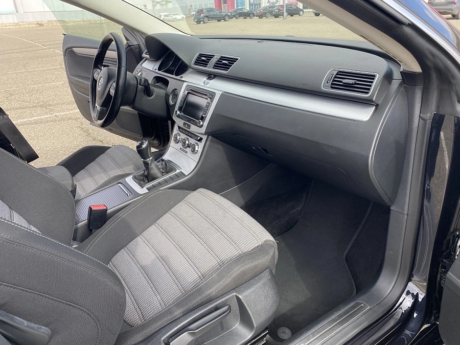 Volkswagen Passat CC, 2012г., передний привод, механика
