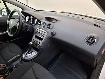Peugeot 408, 2012г, передний привод, автомат