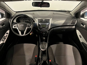 Hyundai Solaris, 2012г, передний привод, автомат