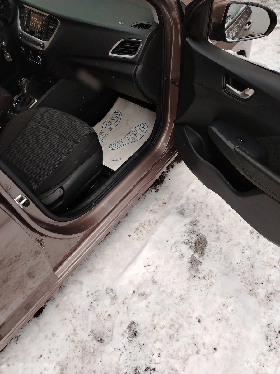 Hyundai Solaris, 2018г., передний привод, автомат