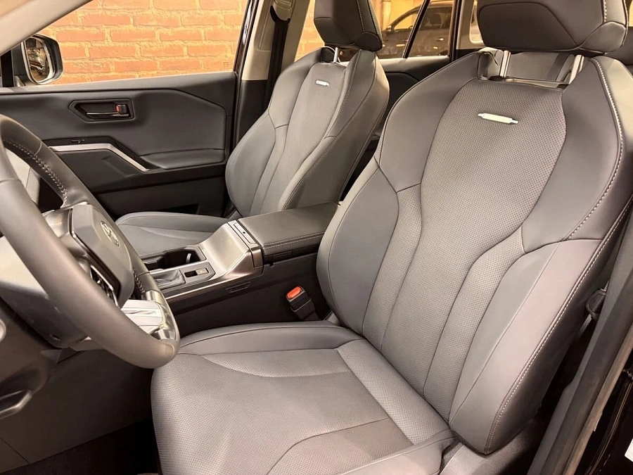 Toyota RAV4, 2026г., полный привод, вариатор