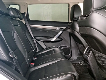 Geely Atlas Pro, 2024г, передний привод, автомат