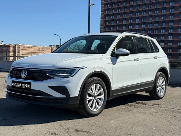 Volkswagen Tiguan, 2021г, полный привод, робот