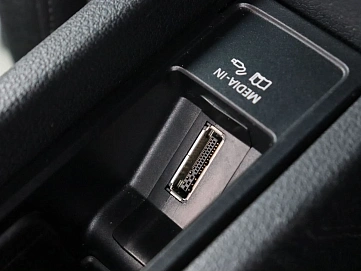 Volkswagen Tiguan, 2014г, полный привод, робот