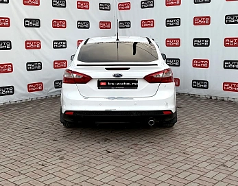 Ford Focus, 2012г., передний привод, робот