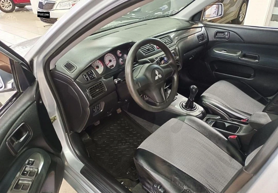 Mitsubishi Lancer, 2007г., передний привод, механика