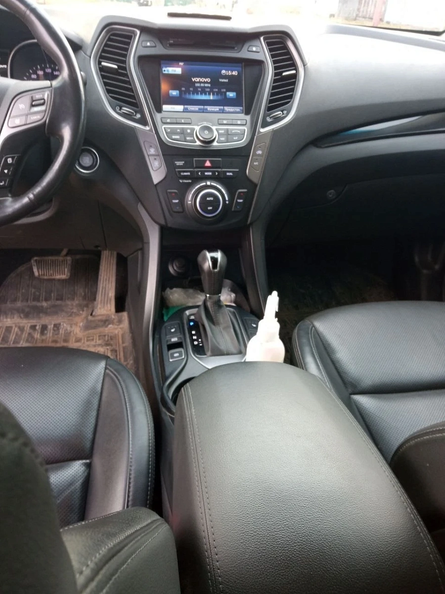 Hyundai Santa Fe, 2015г., полный привод, автомат
