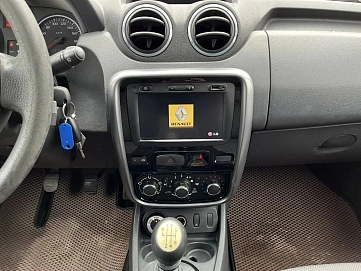 Renault Duster, 2013г, полный привод, механика