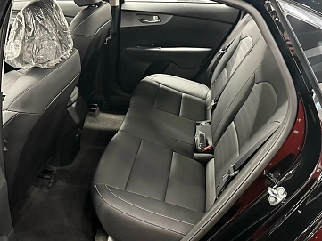 Kia K3, 2025г, передний привод, вариатор