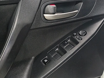 Mazda 3, 2012г, передний привод, автомат