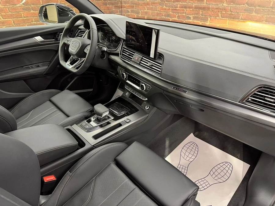 Audi , 2025г., полный привод, робот