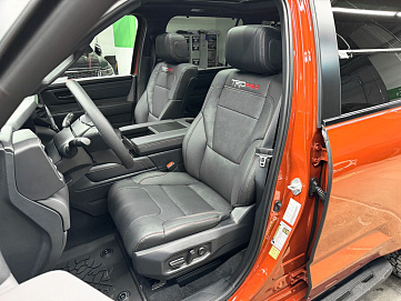 Toyota Sequoia, 2024г, полный привод, автомат