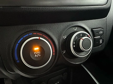 Kia Rio, 2012г, передний привод, автомат