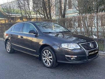 Volkswagen Passat, 2010г, передний привод, робот