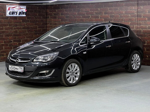 Opel Astra, 2013г., передний привод, автомат