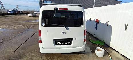 Toyota Town Ace, 2010г, задний привод, автомат