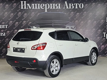 Nissan Qashqai, 2010г, передний привод, вариатор