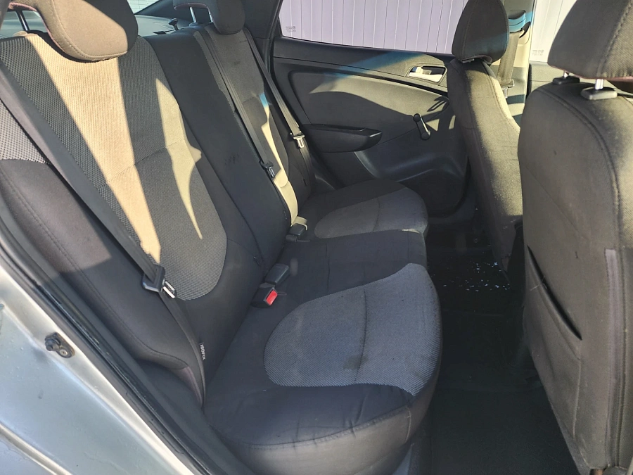 Hyundai Solaris, 2012г., передний привод, механика